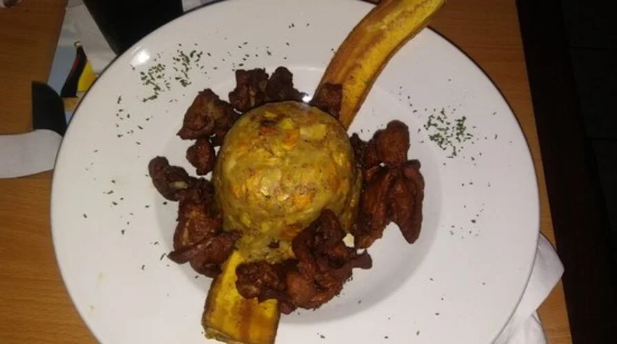 7. delicious eats from street food to beachside feasts